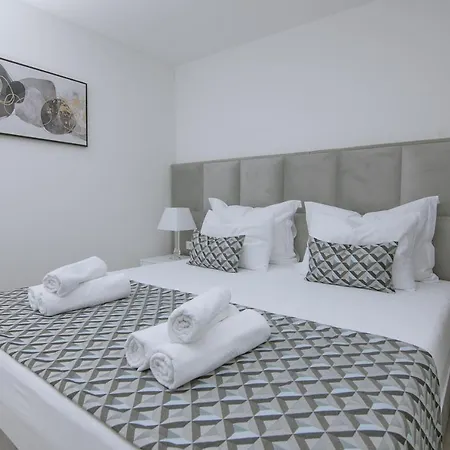 Adriatic Shell 2 Апартаменты Трогир