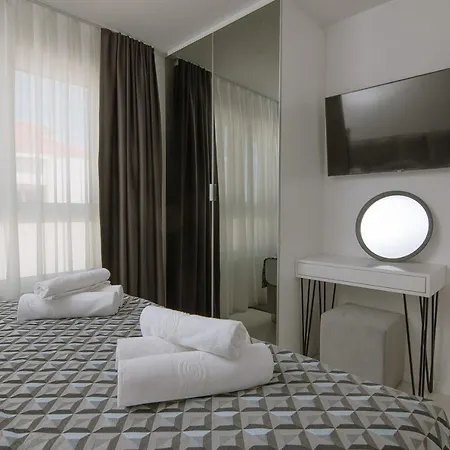 Апартаменты Adriatic Shell 2 *